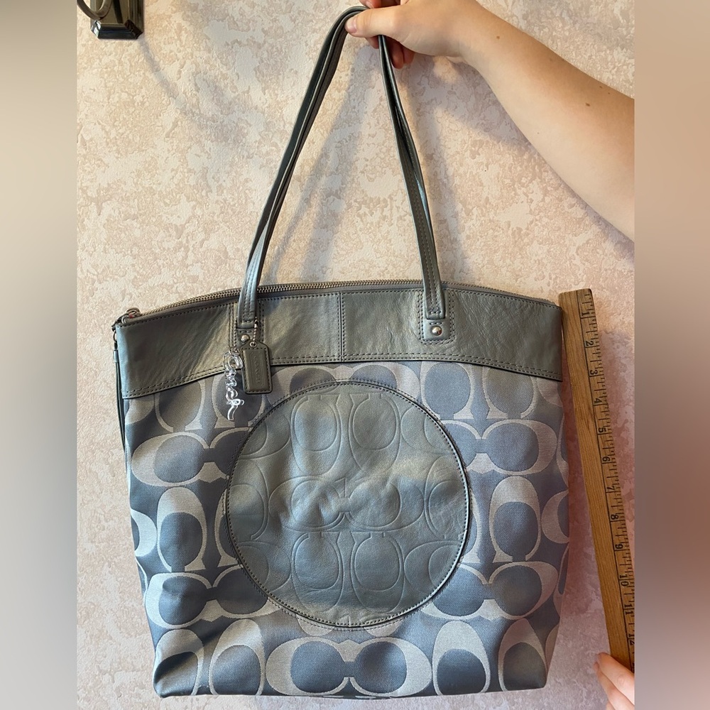 Coach Gray Laura Tote Bag Womens Bags Shoulder Bag
